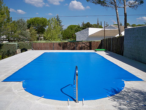 Instalacion toldos para piscina baratos en Cantabria